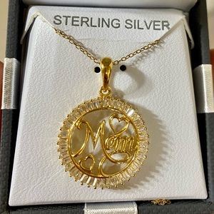 Brand new sterling silver necklace